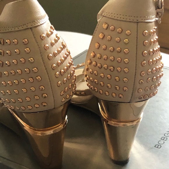 Preloved BCBG MAXAZRIA wedge - Picture 8 of 12